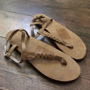Rainbow sandals size L 7.5-8.5
